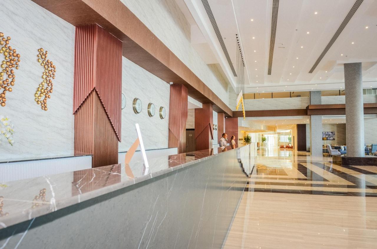 Vogo Grand Hotel Formerly Best Western Plus Hotel Dubai Academic City Exterior photo