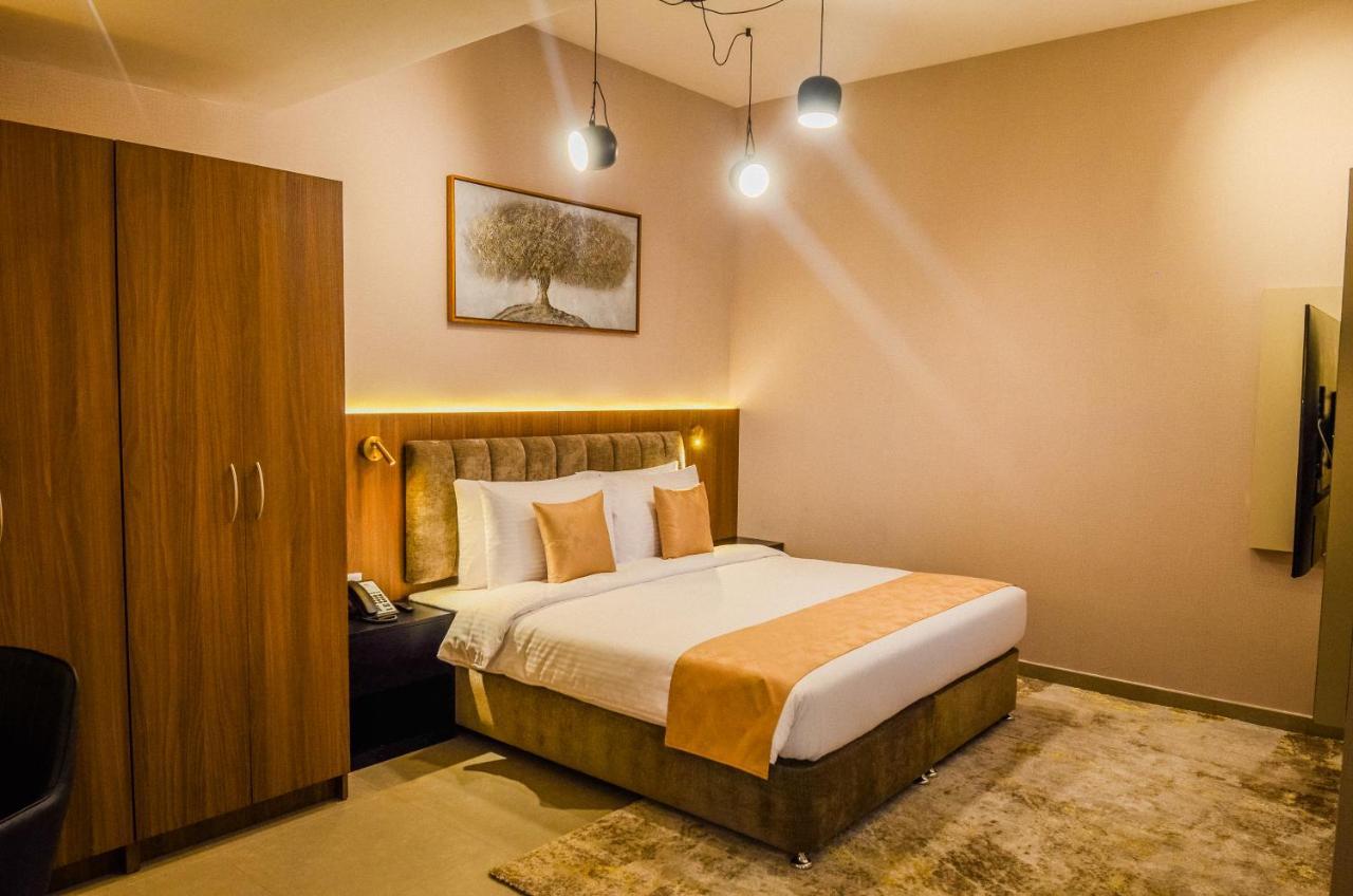 Vogo Grand Hotel Formerly Best Western Plus Hotel Dubai Academic City Exterior photo